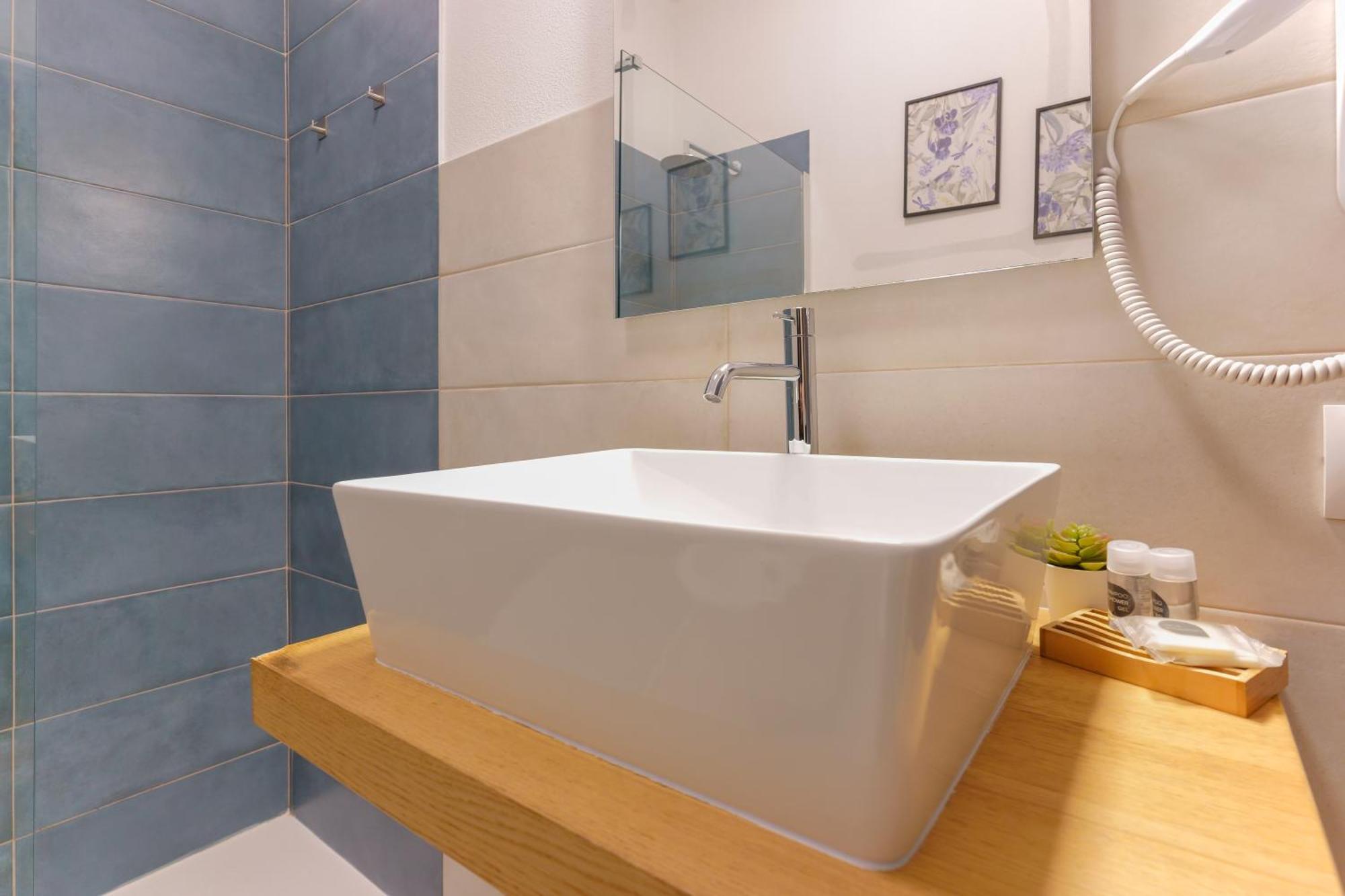 Bed and Breakfast Crossroad Four - Locazione Turistica Cagliari Exterior foto